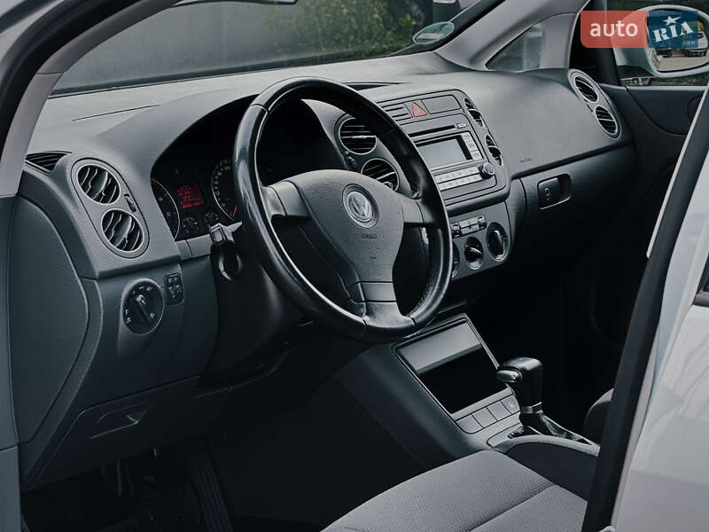 Хэтчбек Volkswagen Golf Plus 2006 в Костополе фото 7 Хэтчбек Volkswagen Golf Plus 2006 в Костополе