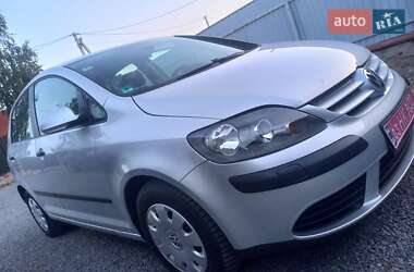 Хетчбек Volkswagen Golf Plus 2006 в Сарнах