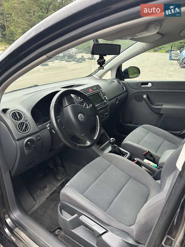 Хэтчбек Volkswagen Golf Plus 2005 в Львове