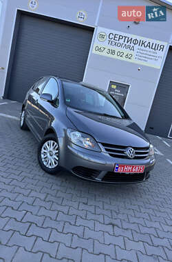 Хетчбек Volkswagen Golf Plus 2005 в Нововолинську