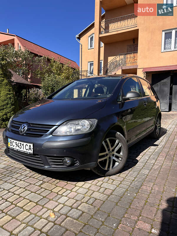 Хэтчбек Volkswagen Golf Plus 2009 в Дрогобыче