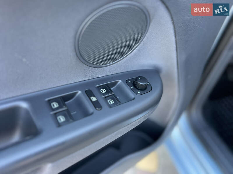 Хетчбек Volkswagen Golf Plus 2008 в Луцьку фото 18 Хетчбек Volkswagen Golf Plus 2008 в Луцьку