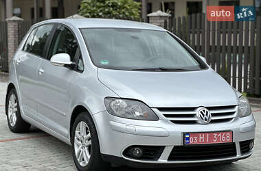 Хэтчбек Volkswagen Golf Plus 2008 в Староконстантинове