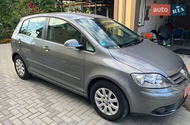 Хэтчбек Volkswagen Golf Plus 2005 в Богуславе