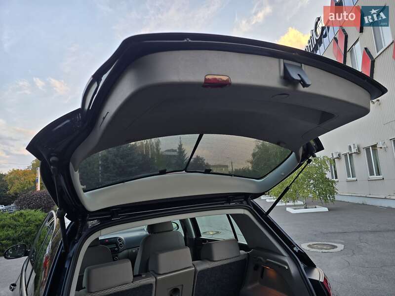 Хэтчбек Volkswagen Golf Plus 2010 в Полтаве фото 78 Хэтчбек Volkswagen Golf Plus 2010 в Полтаве