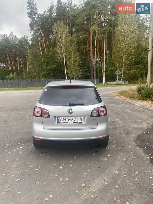 Хетчбек Volkswagen Golf Plus 2005 в Ємільчиному