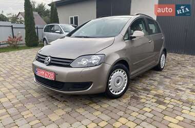 Хэтчбек Volkswagen Golf Plus 2009 в Нововолынске