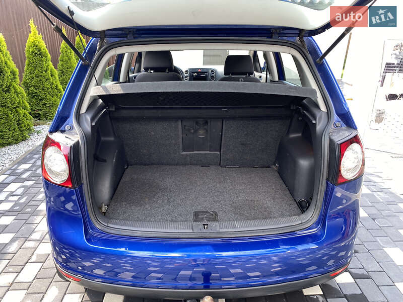 Хетчбек Volkswagen Golf Plus 2005 в Звягелі