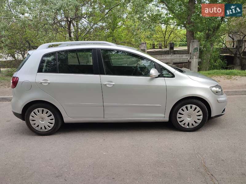 Хэтчбек Volkswagen Golf Plus 2007 в Кременчуге фото 2 Хэтчбек Volkswagen Golf Plus 2007 в Кременчуге