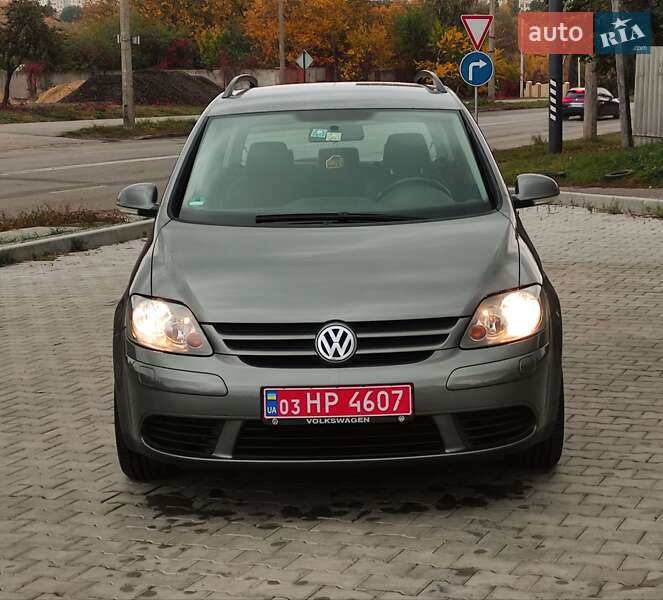 Хэтчбек Volkswagen Golf Plus 2008 в Полтаве