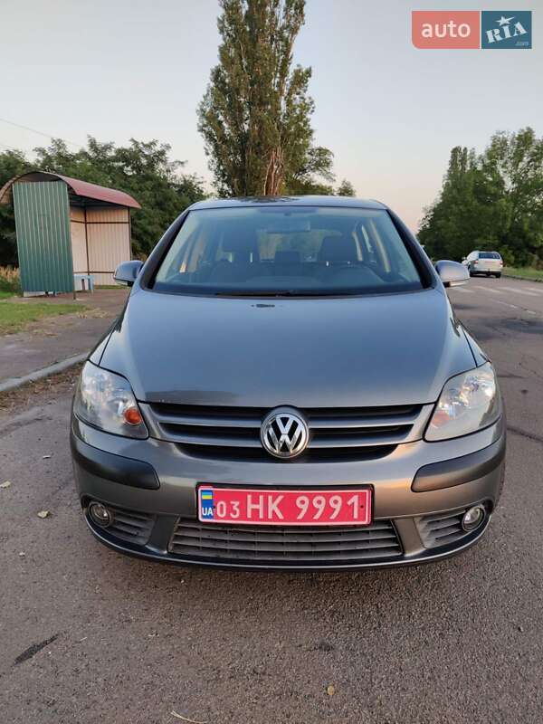 Хэтчбек Volkswagen Golf Plus 2006 в Барышевке