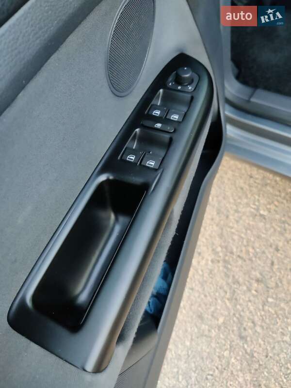 Хэтчбек Volkswagen Golf Plus 2006 в Барышевке