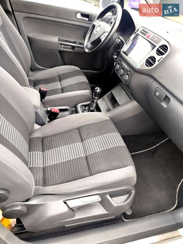 Хэтчбек Volkswagen Golf Plus 2007 в Сваляве фото 12 Хэтчбек Volkswagen Golf Plus 2007 в Сваляве