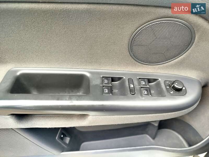 Хэтчбек Volkswagen Golf Plus 2007 в Сваляве фото 11 Хэтчбек Volkswagen Golf Plus 2007 в Сваляве