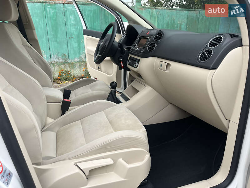 Хетчбек Volkswagen Golf Plus 2010 в Охтирці