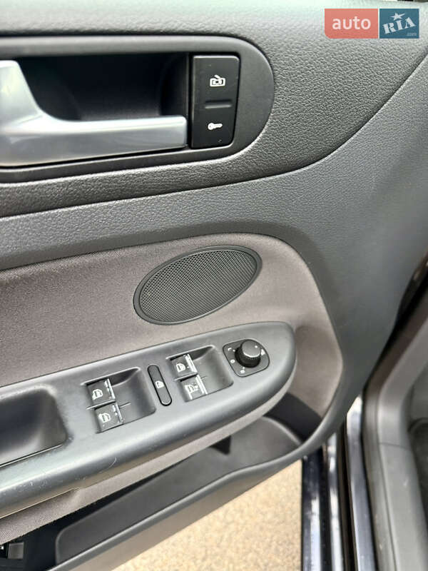 Хетчбек Volkswagen Golf Plus 2007 в Запоріжжі