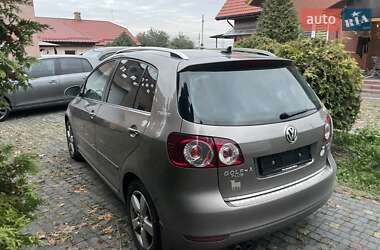 Хэтчбек Volkswagen Golf Plus 2010 в 
