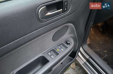 Хэтчбек Volkswagen Golf Plus 2010 в 