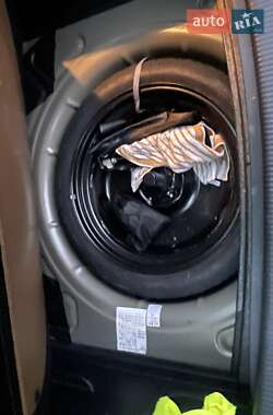 Хэтчбек Volkswagen Golf Plus 2010 в 