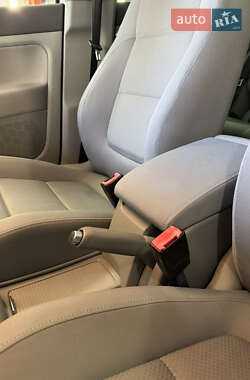 Хэтчбек Volkswagen Golf Plus 2006 в 