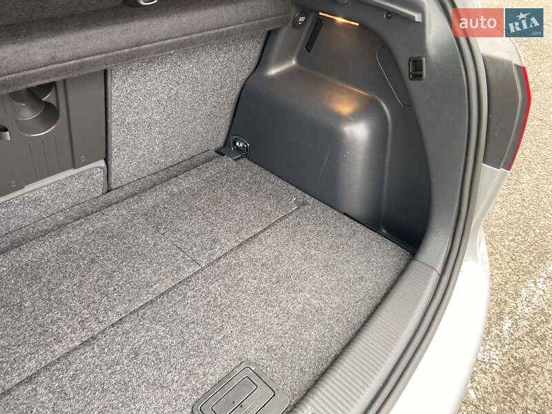 Хэтчбек Volkswagen Golf Plus 2009 в Ровно фото 44 Хэтчбек Volkswagen Golf Plus 2009 в Ровно