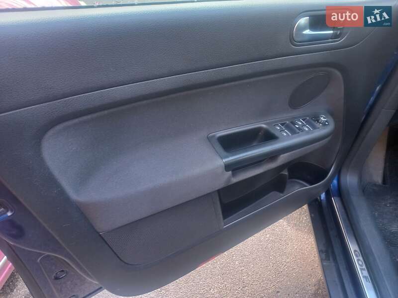 Хэтчбек Volkswagen Golf Plus 2010 в Киеве фото 15 Хэтчбек Volkswagen Golf Plus 2010 в Киеве