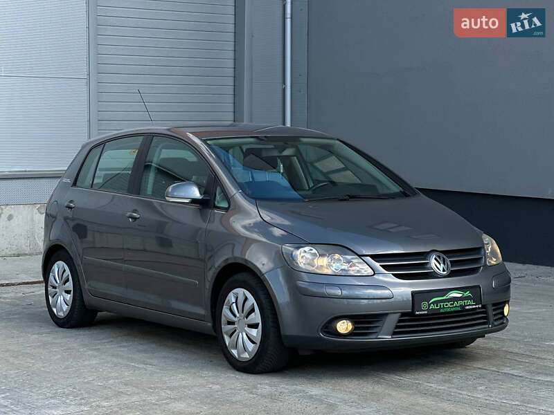 Хэтчбек Volkswagen Golf Plus 2006 в Киеве