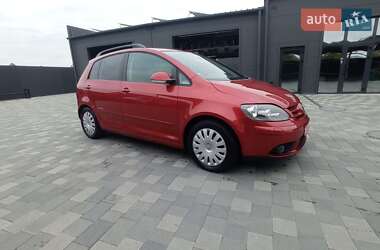 Хэтчбек Volkswagen Golf Plus 2009 в 