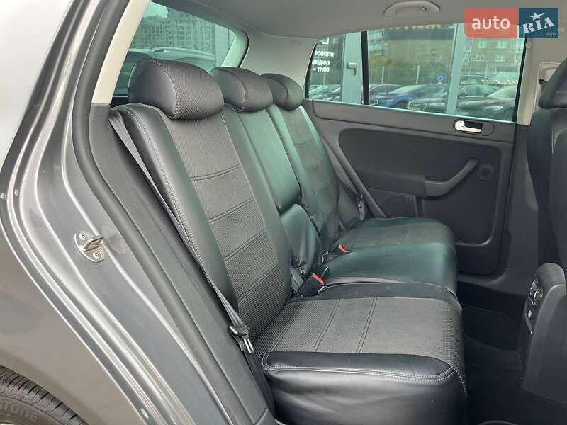 Хетчбек Volkswagen Golf Plus 2010 в Києві