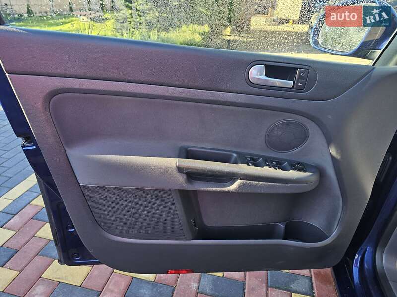 Хэтчбек Volkswagen Golf Plus 2005 в Луцке фото 11 Хэтчбек Volkswagen Golf Plus 2005 в Луцке