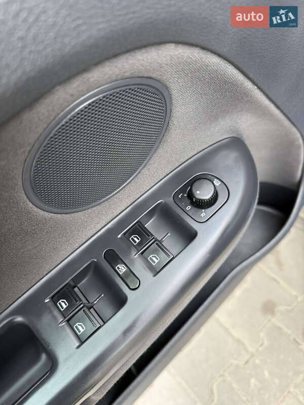 Хэтчбек Volkswagen Golf Plus 2008 в Луцке фото 40 Хэтчбек Volkswagen Golf Plus 2008 в Луцке