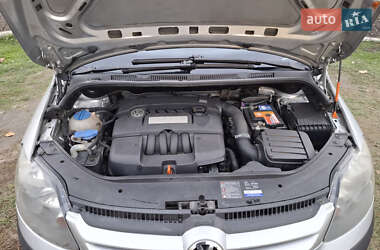 Хэтчбек Volkswagen Golf Plus 2008 в 