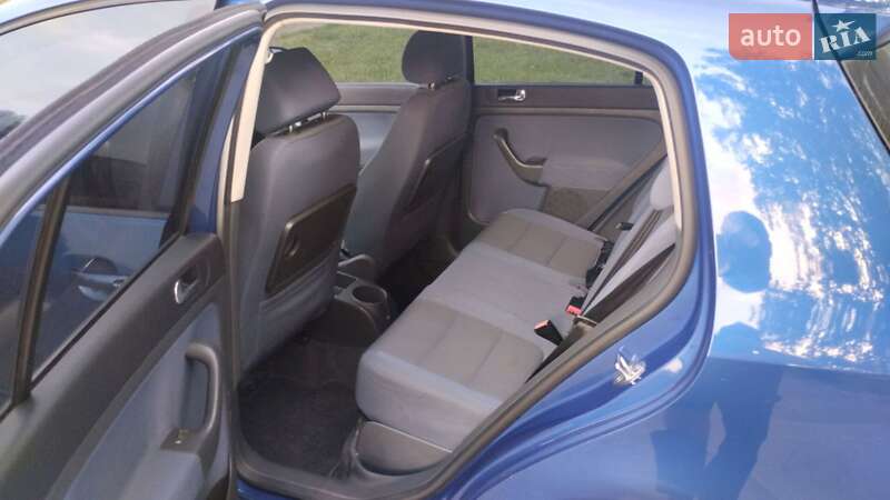 Хетчбек Volkswagen Golf Plus 2005 в Кобеляках фото 15 Хетчбек Volkswagen Golf Plus 2005 в Кобеляках