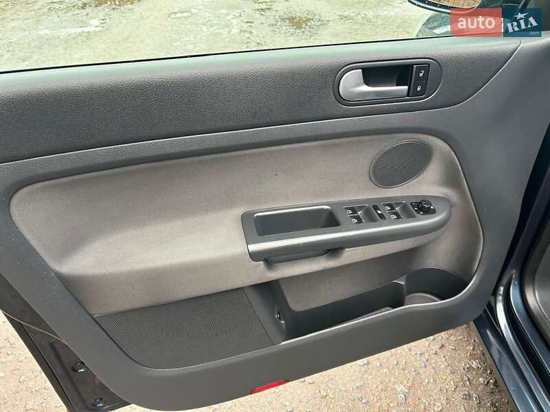 Хэтчбек Volkswagen Golf Plus 2007 в Казатине фото 23 Хэтчбек Volkswagen Golf Plus 2007 в Казатине