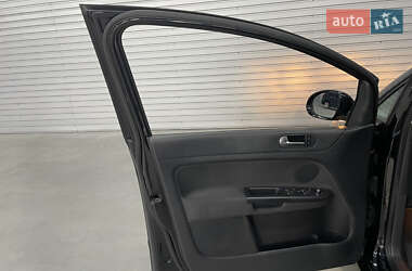 Хэтчбек Volkswagen Golf Plus 2011 в 