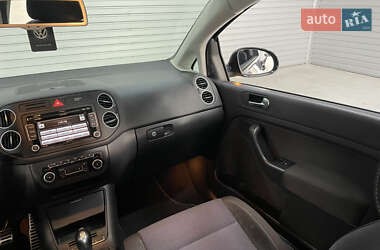 Хэтчбек Volkswagen Golf Plus 2011 в 