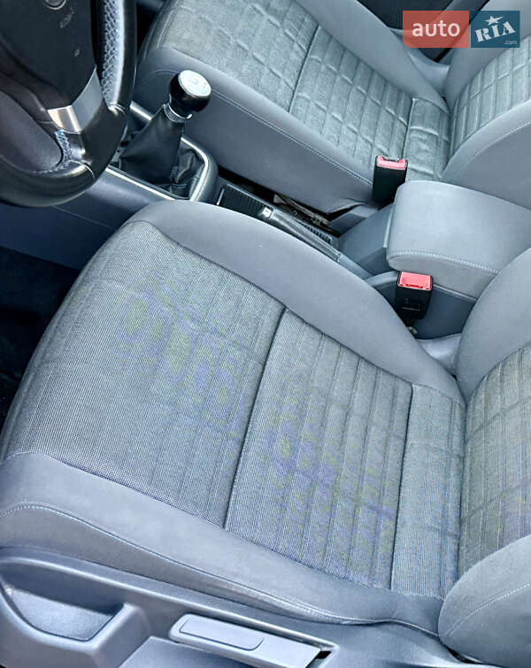 Хэтчбек Volkswagen Golf Plus 2007 в Могилев-Подольске фото 57 Хэтчбек Volkswagen Golf Plus 2007 в Могилев-Подольске