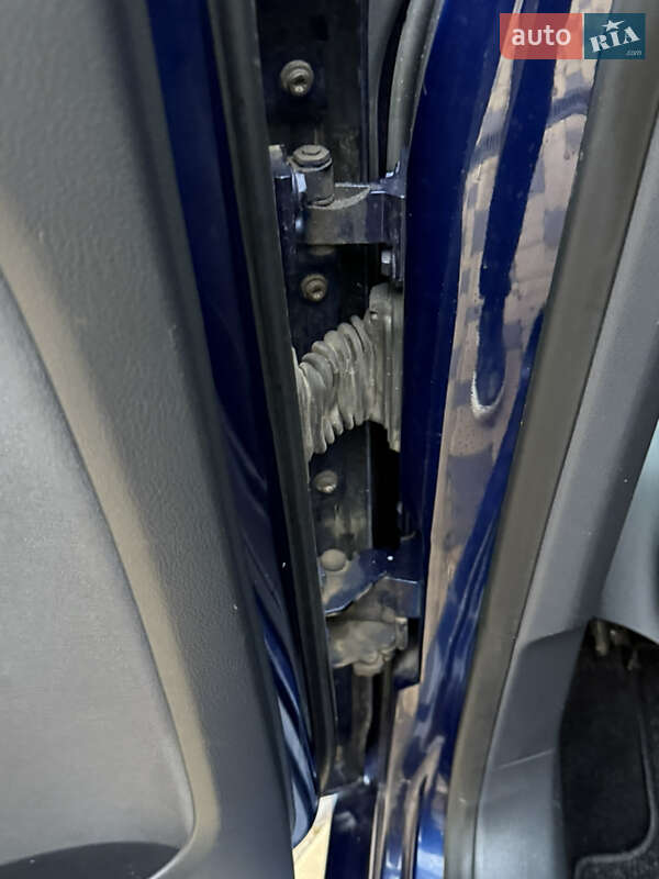 Хэтчбек Volkswagen Golf Plus 2007 в Могилев-Подольске фото 97 Хэтчбек Volkswagen Golf Plus 2007 в Могилев-Подольске