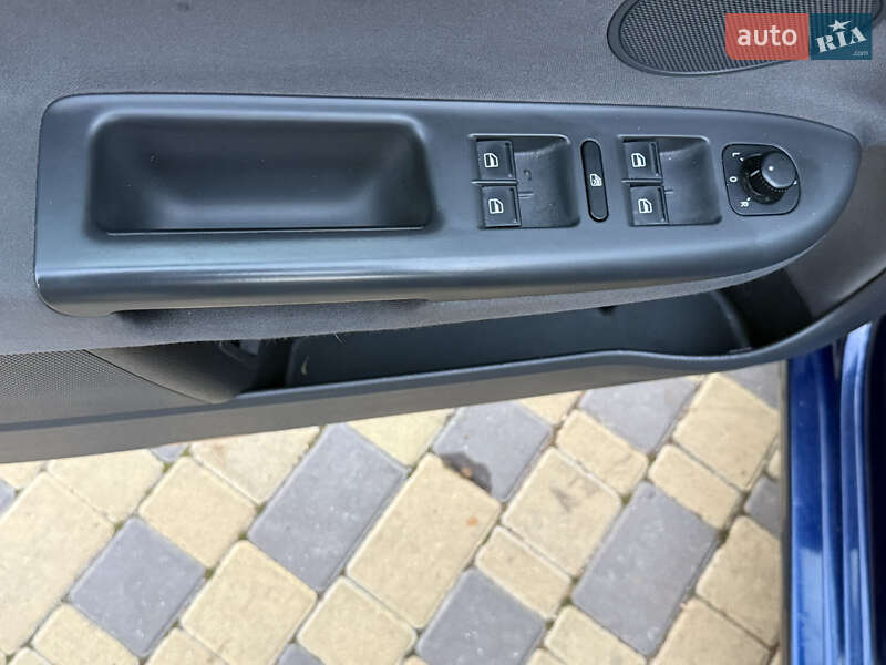 Хэтчбек Volkswagen Golf Plus 2007 в Могилев-Подольске фото 102 Хэтчбек Volkswagen Golf Plus 2007 в Могилев-Подольске