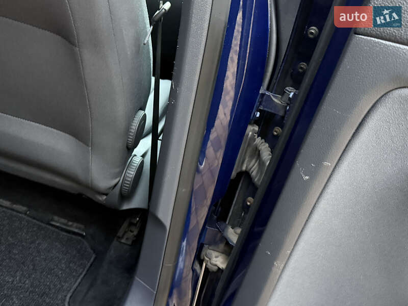 Хэтчбек Volkswagen Golf Plus 2007 в Могилев-Подольске фото 104 Хэтчбек Volkswagen Golf Plus 2007 в Могилев-Подольске