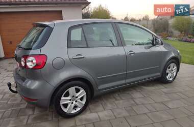 Хэтчбек Volkswagen Golf Plus 2010 в 