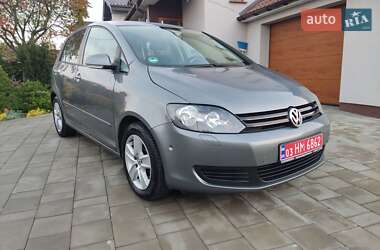 Хэтчбек Volkswagen Golf Plus 2010 в 