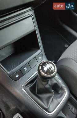Хэтчбек Volkswagen Golf Plus 2010 в 