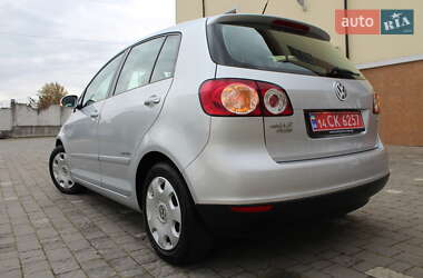 Хетчбек Volkswagen Golf Plus 2008 в  фото 16 Хетчбек Volkswagen Golf Plus 2008 в