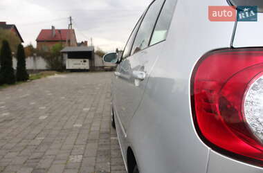 Хетчбек Volkswagen Golf Plus 2008 в  фото 39 Хетчбек Volkswagen Golf Plus 2008 в