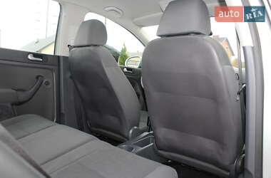 Хетчбек Volkswagen Golf Plus 2008 в  фото 90 Хетчбек Volkswagen Golf Plus 2008 в