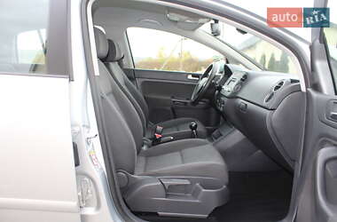 Хетчбек Volkswagen Golf Plus 2008 в  фото 94 Хетчбек Volkswagen Golf Plus 2008 в