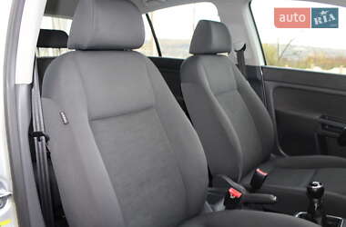 Хетчбек Volkswagen Golf Plus 2008 в  фото 104 Хетчбек Volkswagen Golf Plus 2008 в
