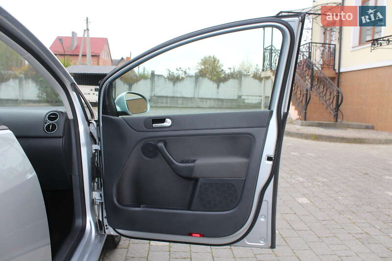 Хэтчбек Volkswagen Golf Plus 2008 в Трускавце фото 106 Хэтчбек Volkswagen Golf Plus 2008 в Трускавце