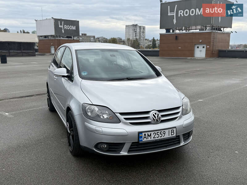 Хэтчбек Volkswagen Golf Plus 2006 в Киеве